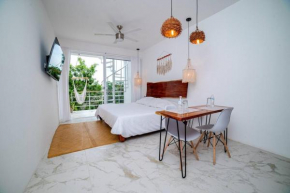 Deluxe Studio with Private Jacuzzi